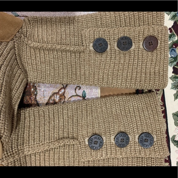 Ugg Classic Tan Cardy Boots - Picture 7 of 8